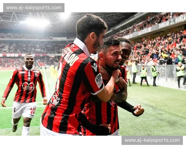 大西洋之巅的怒火：洛里昂vs布雷斯特，一场关乎灵魂的布列塔尼德比